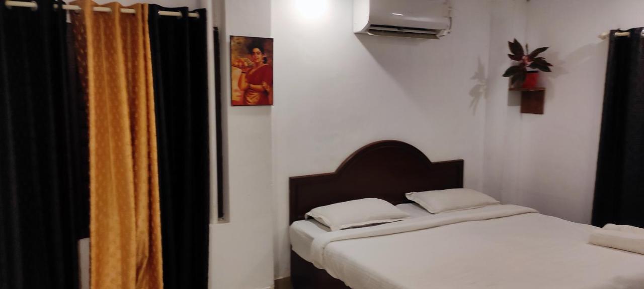 Hotel Vedha Ayurvedic Panchakarma Treatment Centre Alappuzha Esterno foto